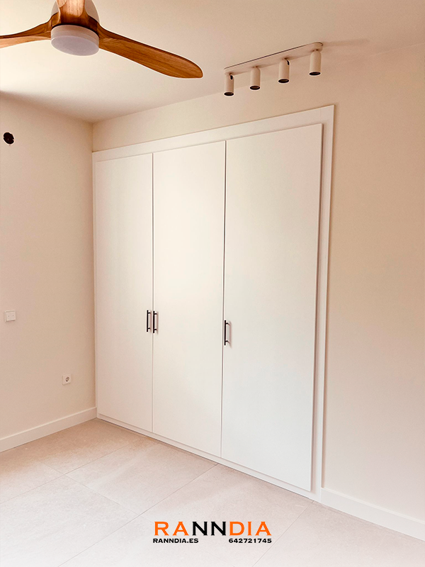 Armario a medida 16 en torre-del-mar