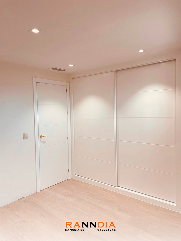 Armario a medida 4 en torre-del-mar