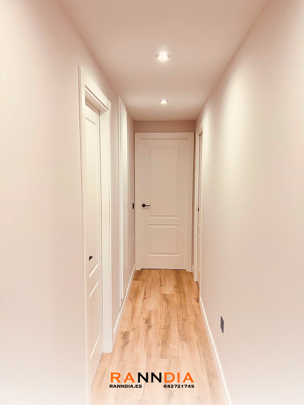 Puerta de interior modelo 6 en Armarios Torre del Mar